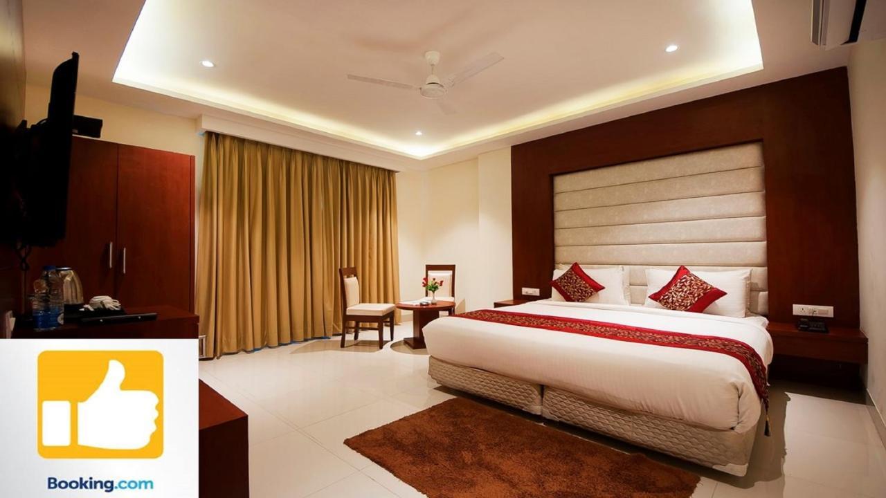 Hotel Z Suites- Delhi Igi Airport Nova Deli Exterior foto